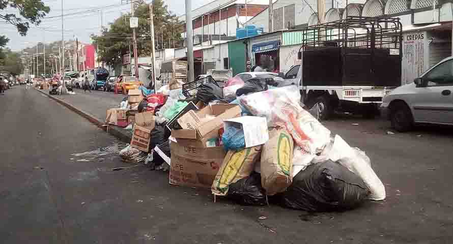 Por falta de pago, cierran  basurero de Salina Cruz 