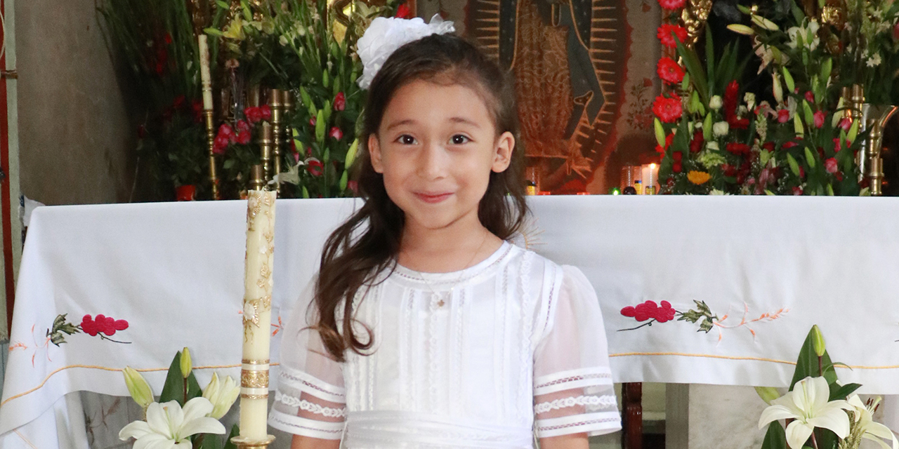Miranda Guadalupe recibió su primer sacramento
