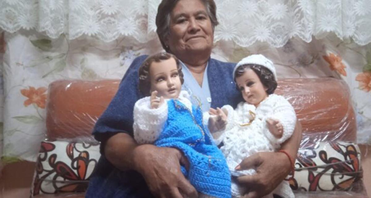 Abuelita teje vestidos para ganarse la vida tras muerte de su familia por Covid-19 | El Imparcial de Oaxaca