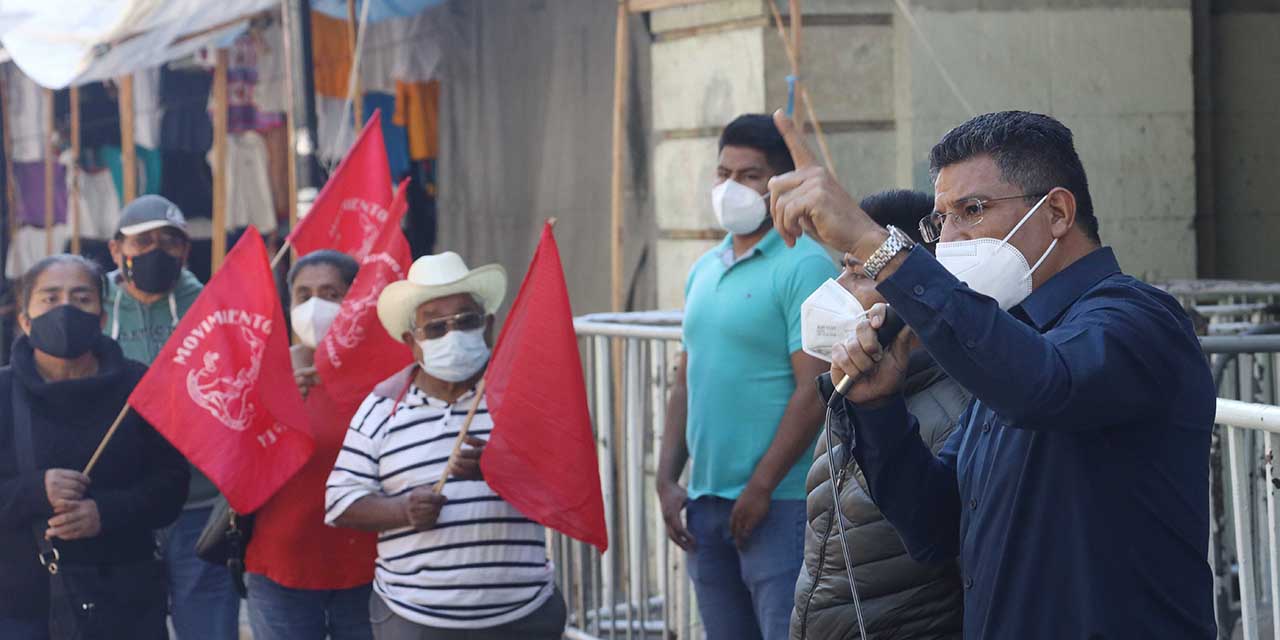 Protestan antorchistas en el Palacio de Gobierno | El Imparcial de Oaxaca