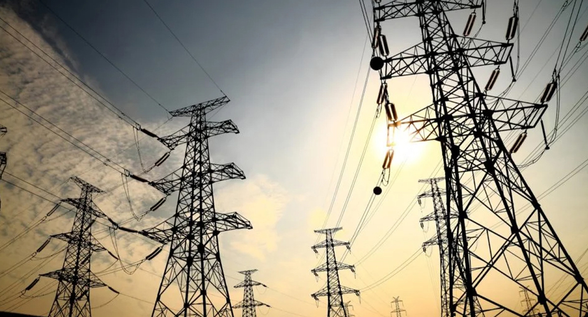Con reforma, alzas de 17% en tarifas de luz