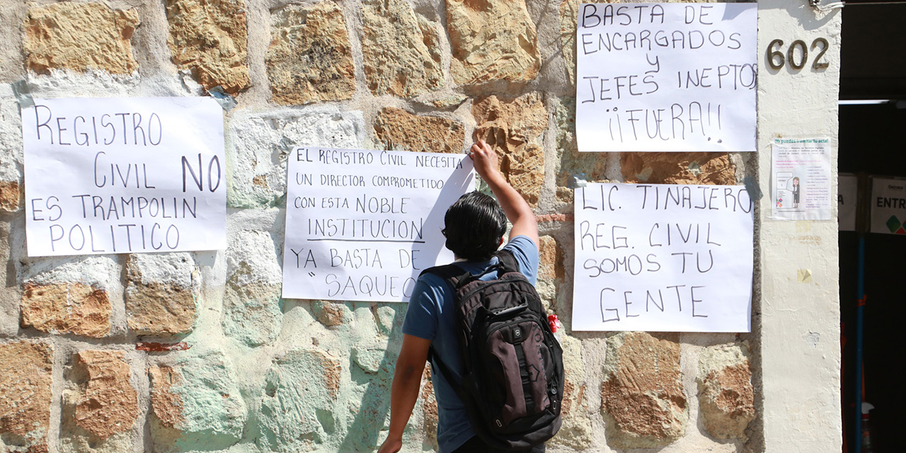 Trabajadores del Registro Civil exigen nombramiento de director