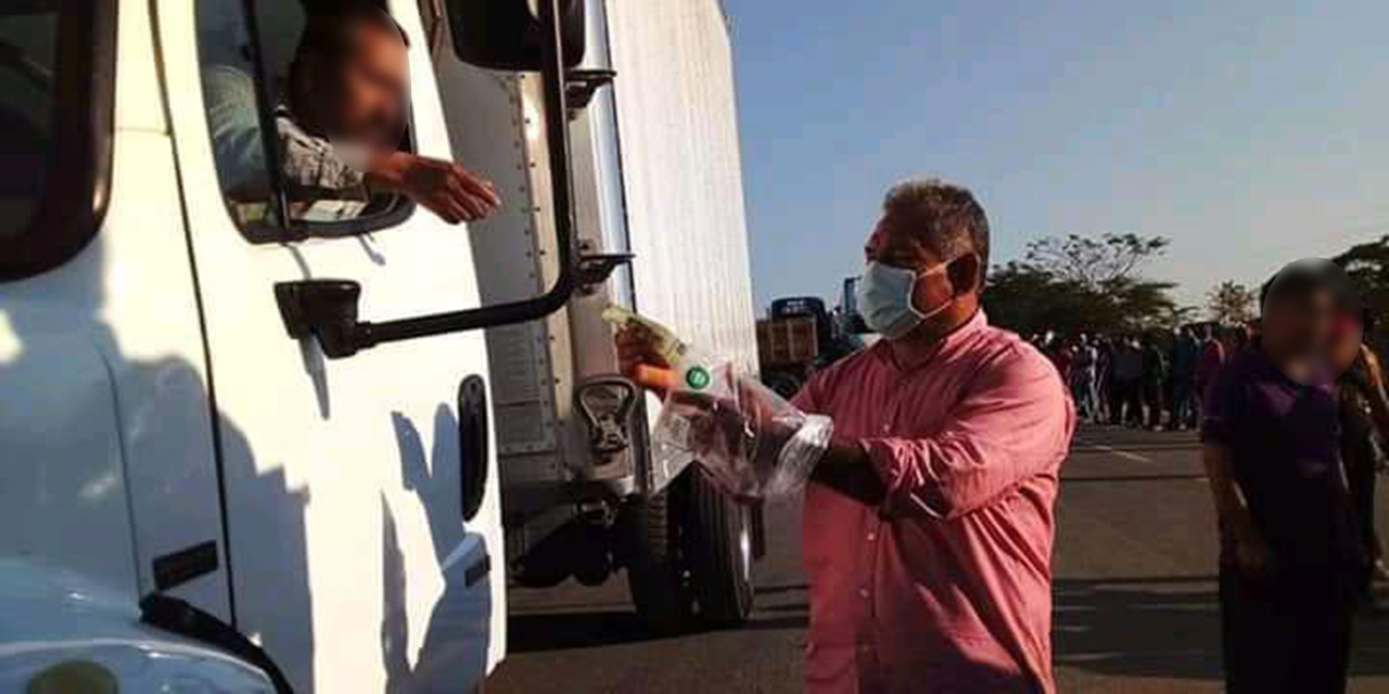 Obligan a funcionario  de Segego a “botear” en bloqueo del Istmo