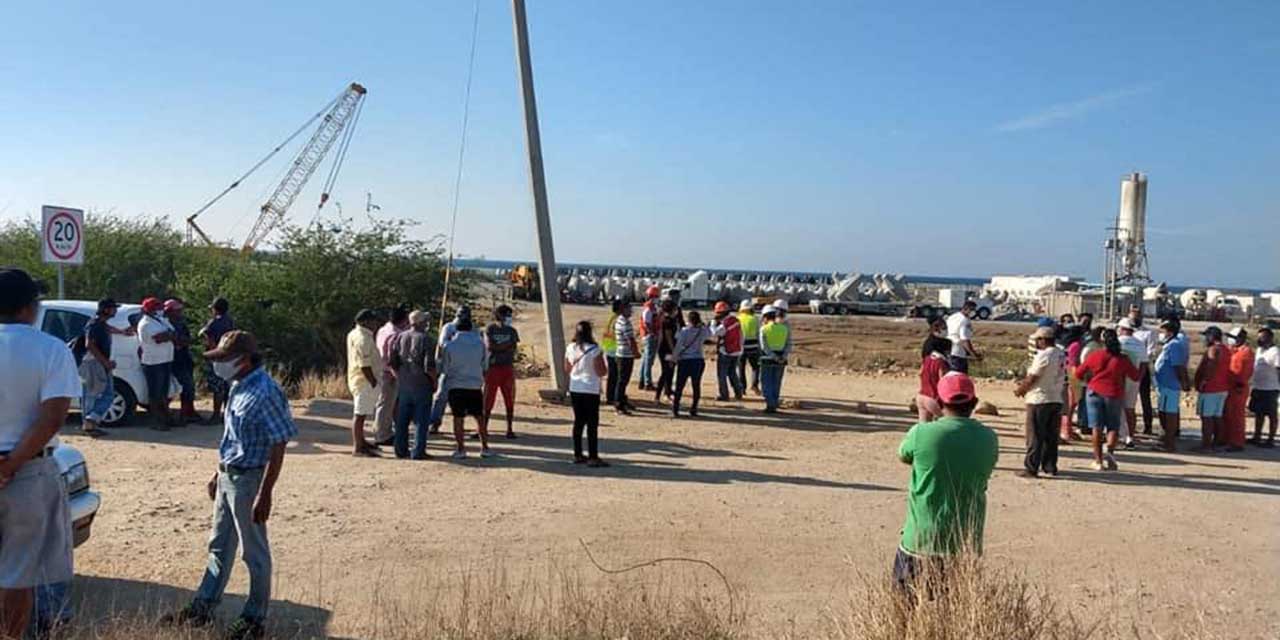 Protestan contra empresa que construye rompeolas en Salina Cruz | El Imparcial de Oaxaca Protestan contra empresa que construye rompeolas en Salina Cruz | El Imparcial de Oaxaca