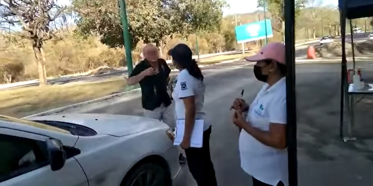 Video: Turista prepotente no respeta filtros sanitarios en Huatulco | El Imparcial de Oaxaca