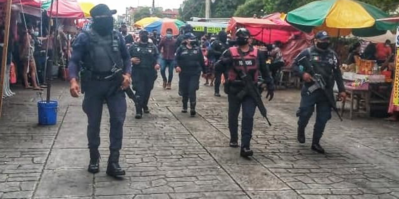Detienen a tres personas en Juchitán por no usar cubrebocas