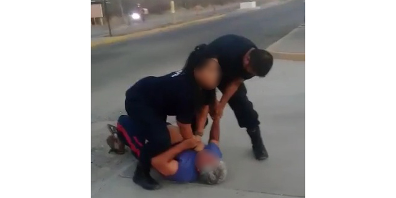 Balean a jóvenes juchitecos