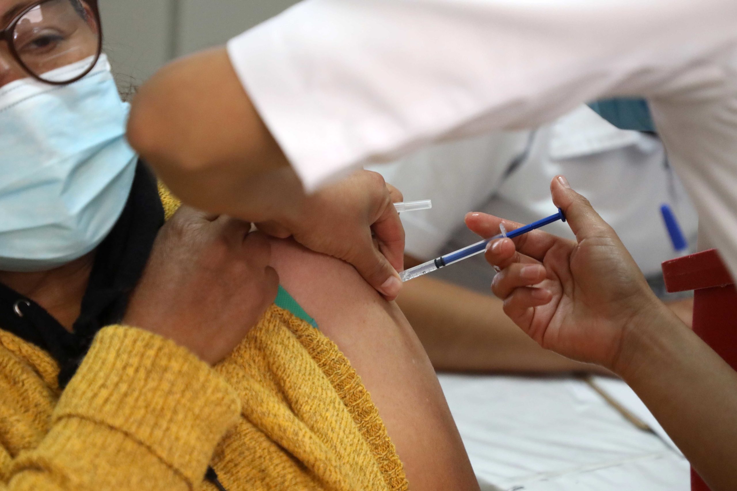 Hospitalizan a 2 oaxaqueños por reacciones a vacunas | El Imparcial de Oaxaca Hospitalizan a 2 oaxaqueños por reacciones a vacunas | El Imparcial de Oaxaca