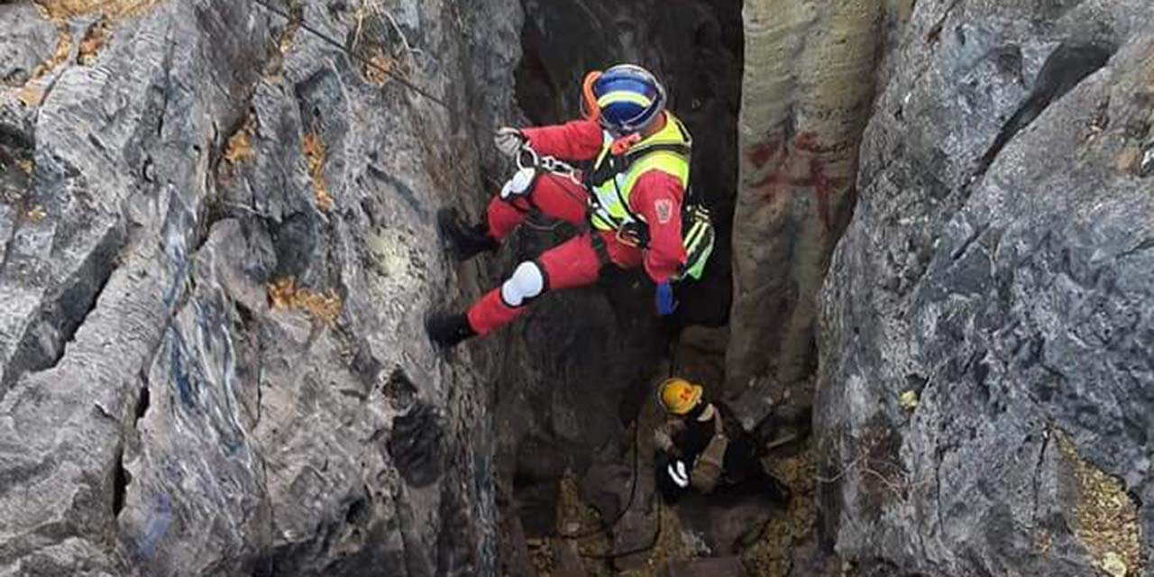 Excursionista se lesiona tras caer a en una cueva en Huajuapan | El Imparcial de Oaxaca