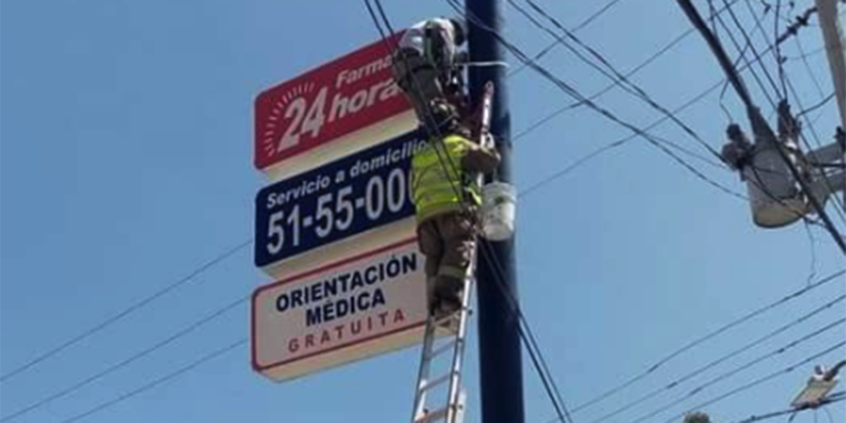 Hombre se electrocuta en un poste mientras trabajaba | El Imparcial de Oaxaca