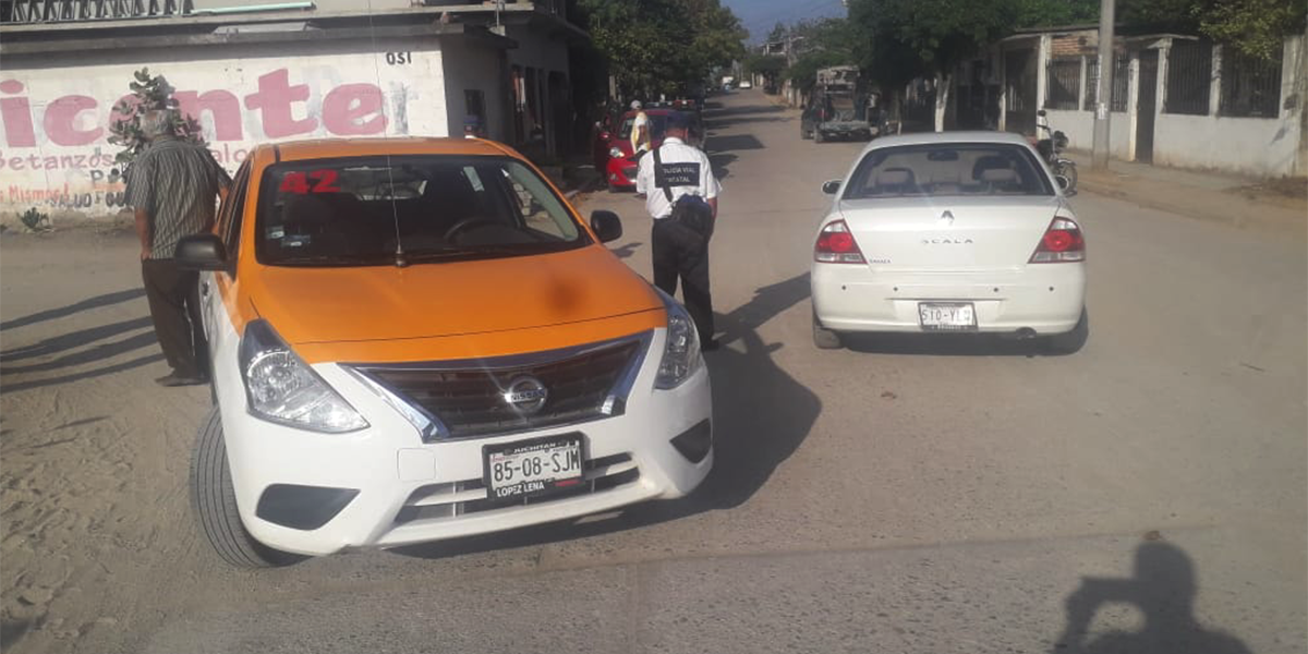 Taxista provoca choque y afectado asume la culpa