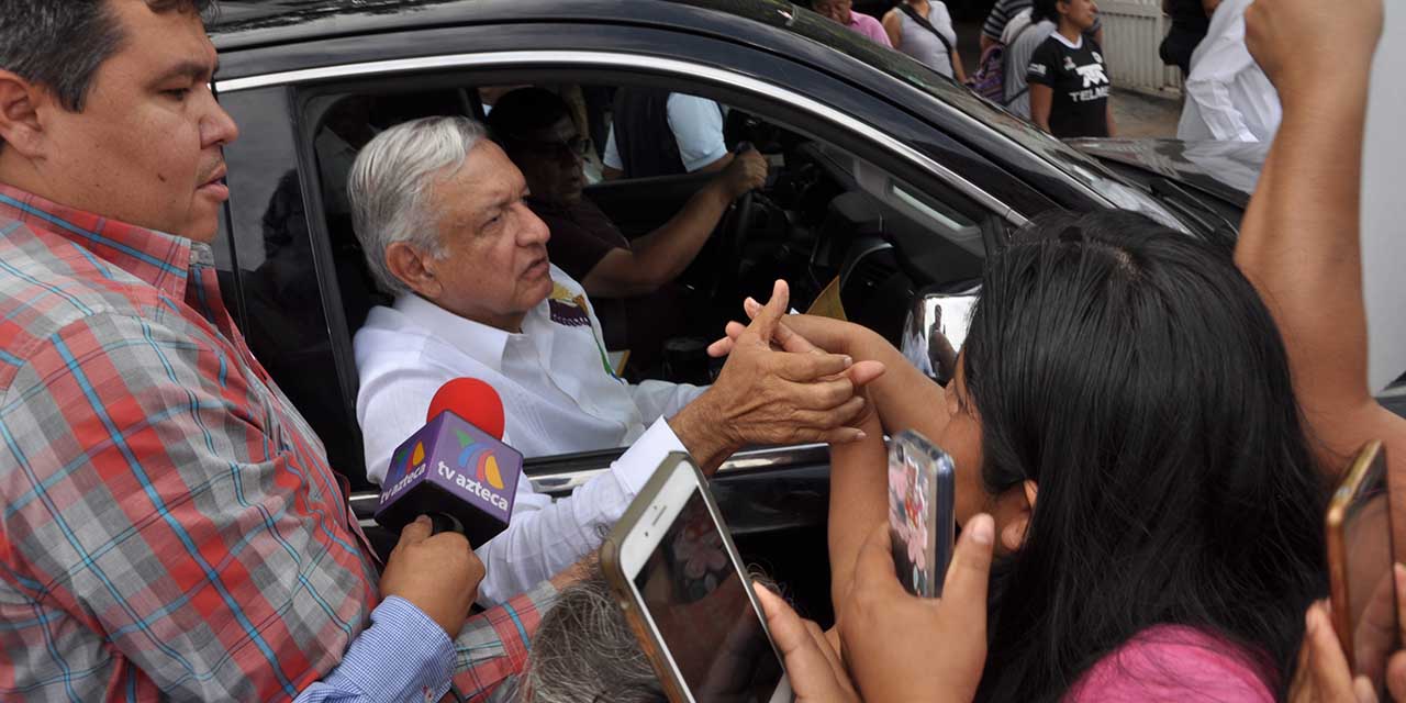 Inicia gira de AMLO en Oaxaca