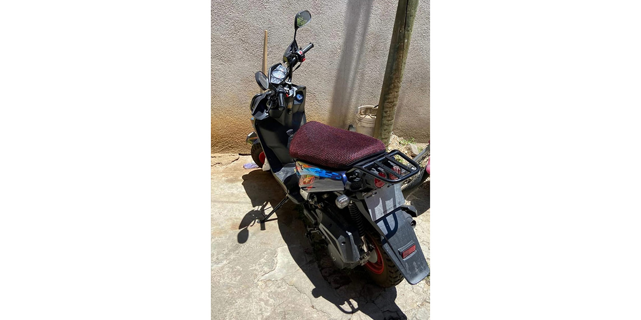 Roban motoneta en avenida Ferrocarril