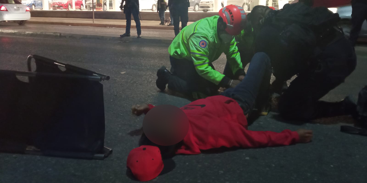 Arrollan a adolescente en Avenida Universidad