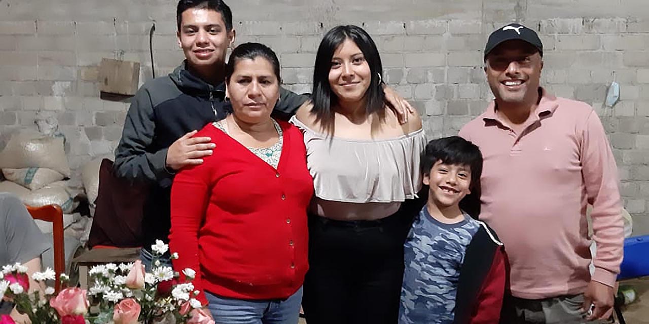 Marchan mujeres en Oaxaca; exigen alto a la violencia feminicida