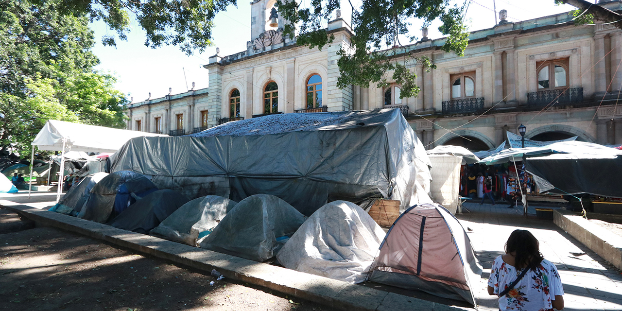 Plaza de la Constitución: Jardín, espacio de protesta y comercio | El Imparcial de Oaxaca