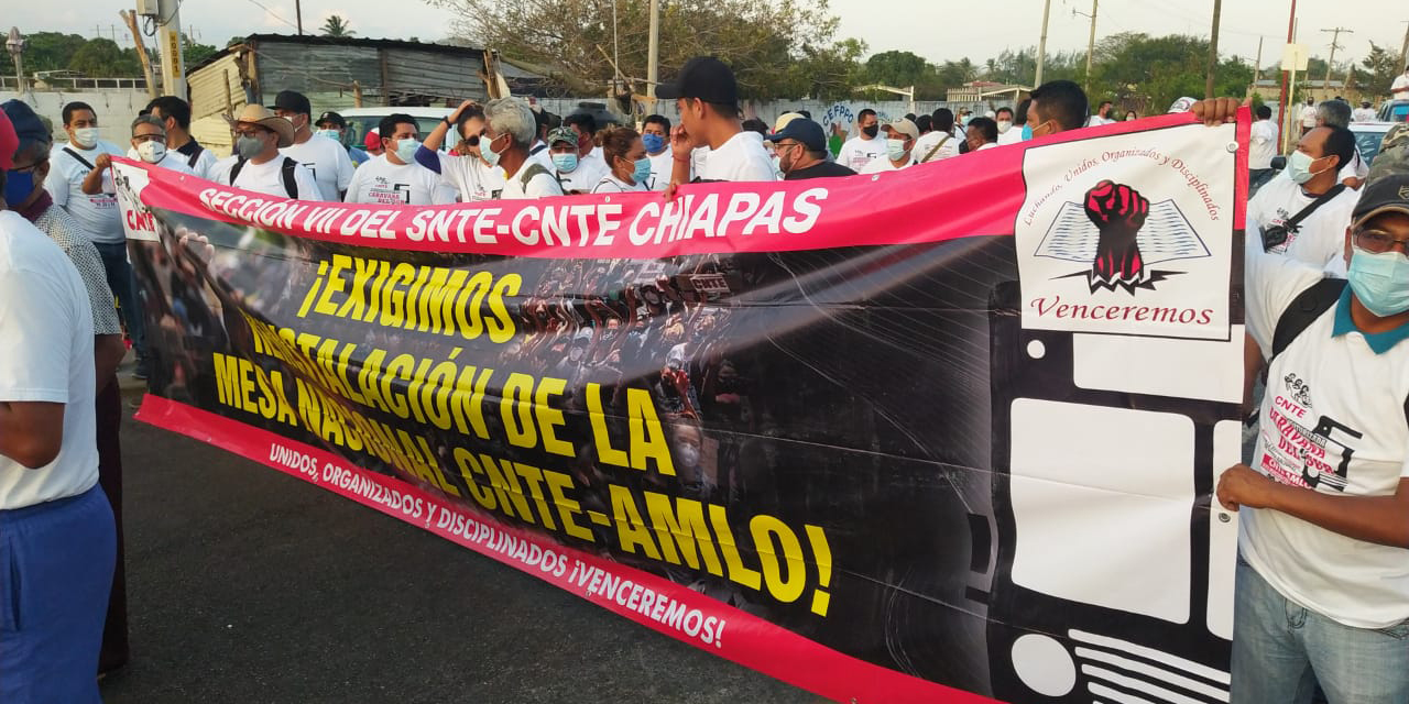 Jubilados de Sección 22 inician movilización a la CDMX | El Imparcial de Oaxaca