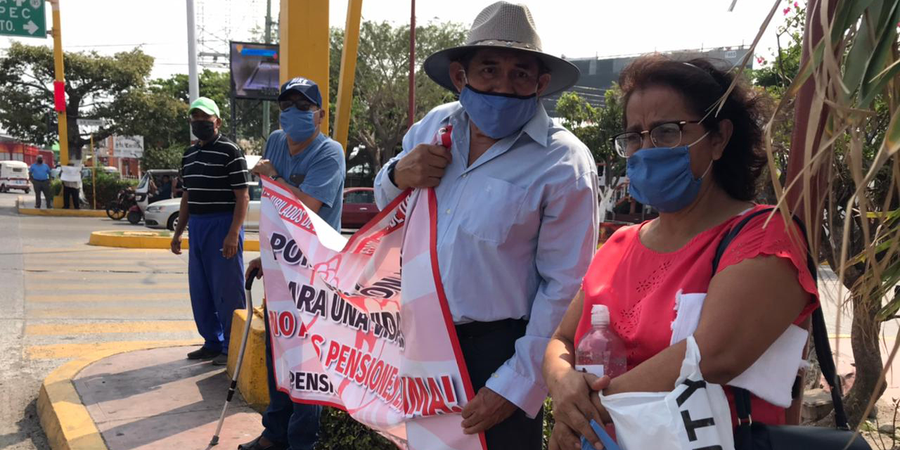 Jubilados del ISSTE protestan en Juchitán | El Imparcial de Oaxaca