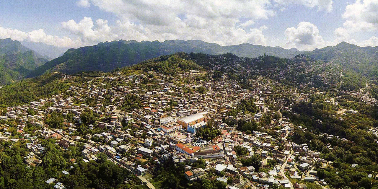 Policía Estatal cumple tres días en paro de labores