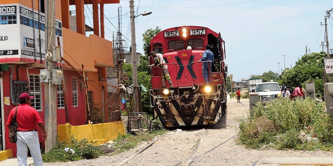 Familias del Istmo asentadas en vías del ferrocarril temen ser desalojadas | El Imparcial de Oaxaca