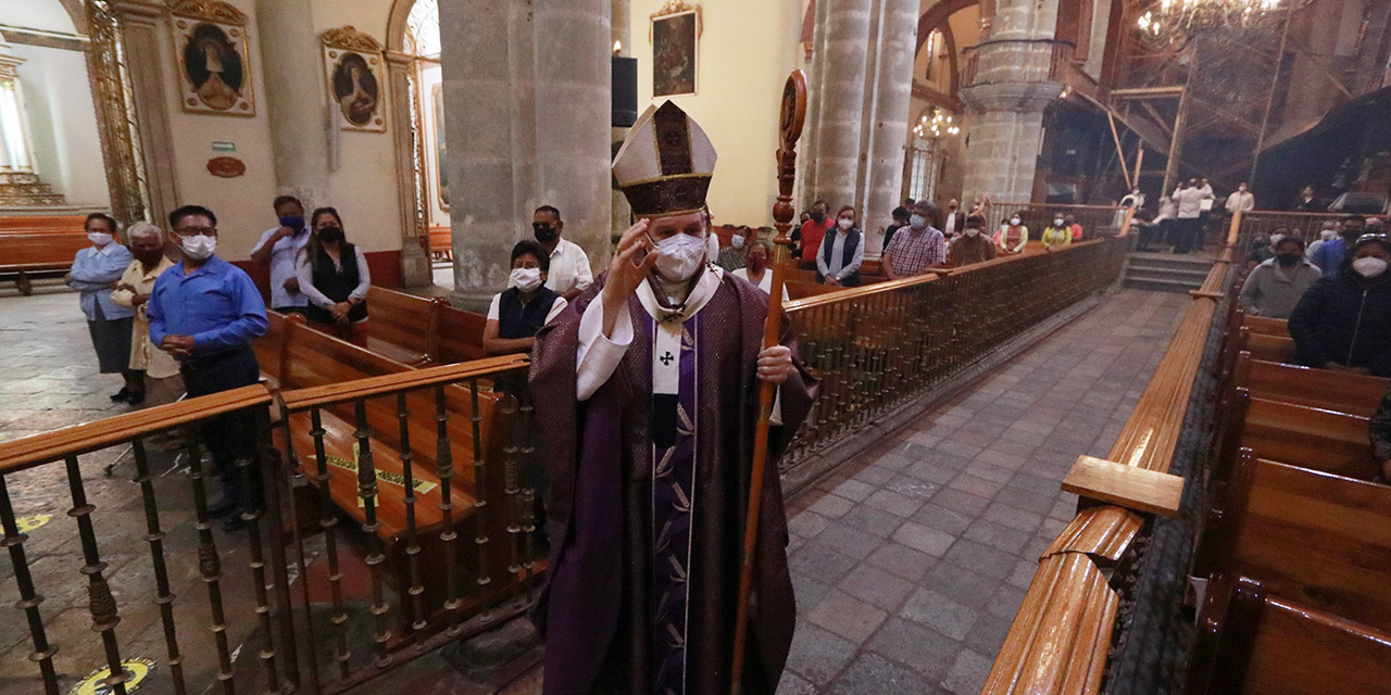 Ante próximos comicios, sigue desbandada en ayuntamiento de Oaxaca