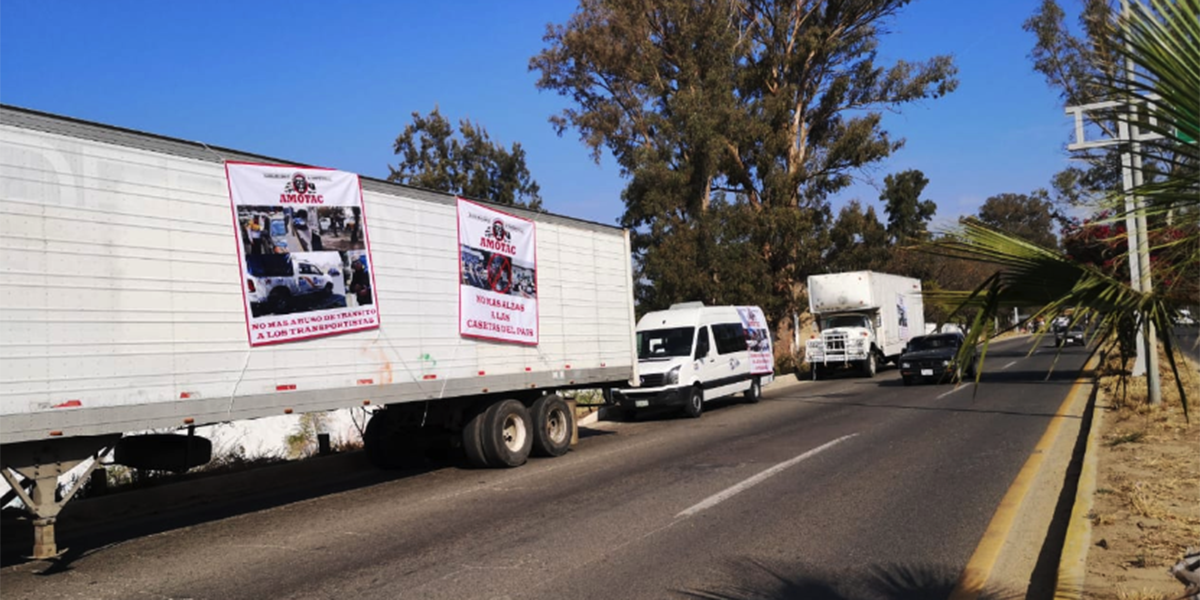 Transportistas protestan en Oaxaca | El Imparcial de Oaxaca