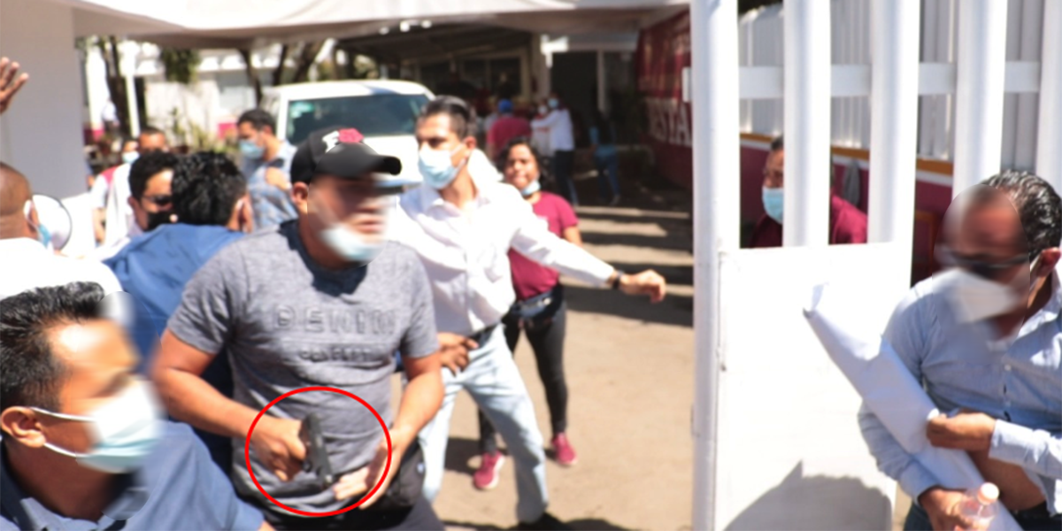 Encañonan a Dante Montaño durante trifulca originada en las oficinas de Bienestar | El Imparcial de Oaxaca