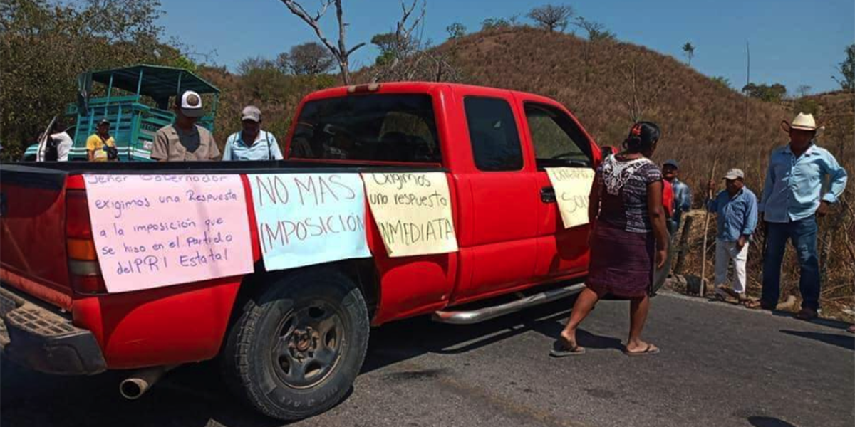 Habitantes de Jicayán bloquean la carretera Pinotepa-Acapulco | El Imparcial de Oaxaca