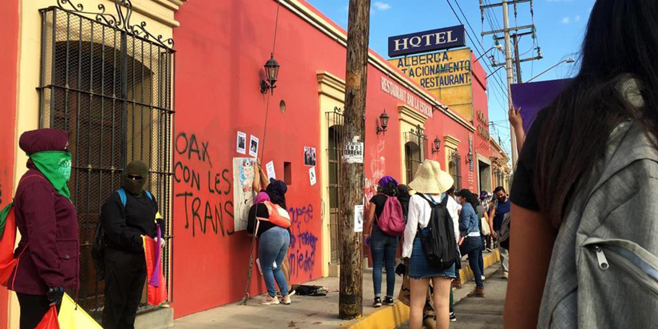 Se radicaliza protesta feminista; reportan numerosos daños materiales tras marcha | El Imparcial de Oaxaca