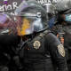 Mujeres policías resistieron estoicamente y no cayeron en la provocación: AMLO