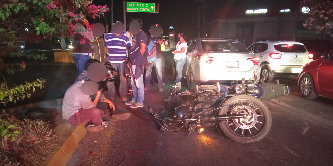 Carambola en Asunción Etla deja lesionados graves y severos daños materiales