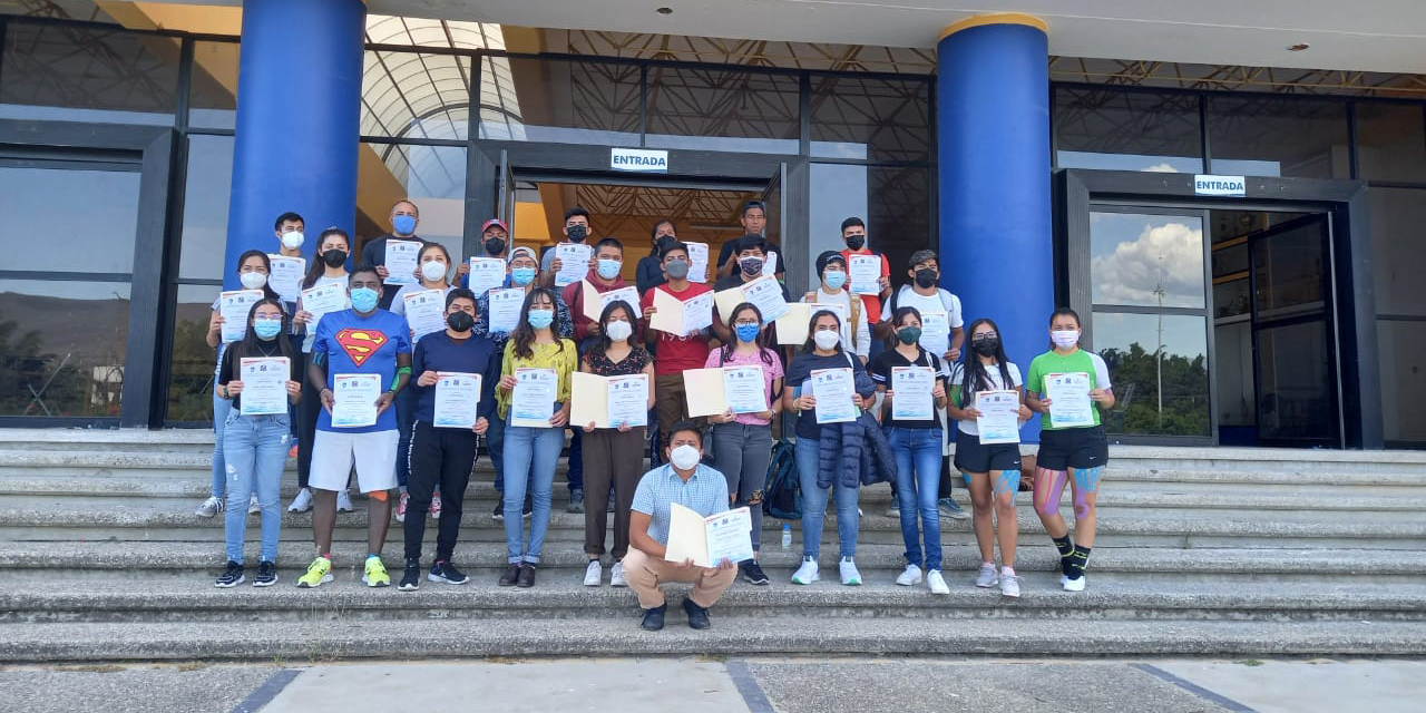Entrenadores cumplieron expectativas en el Curso-Taller de Kinesiología y Kinesiotape | El Imparcial de Oaxaca