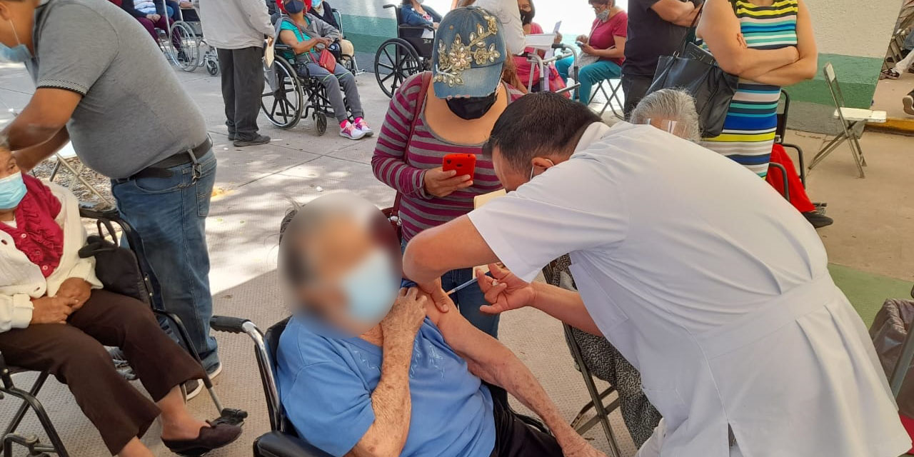 Inicia vacunación contra Covid-19 para la Mixteca | El Imparcial de Oaxaca