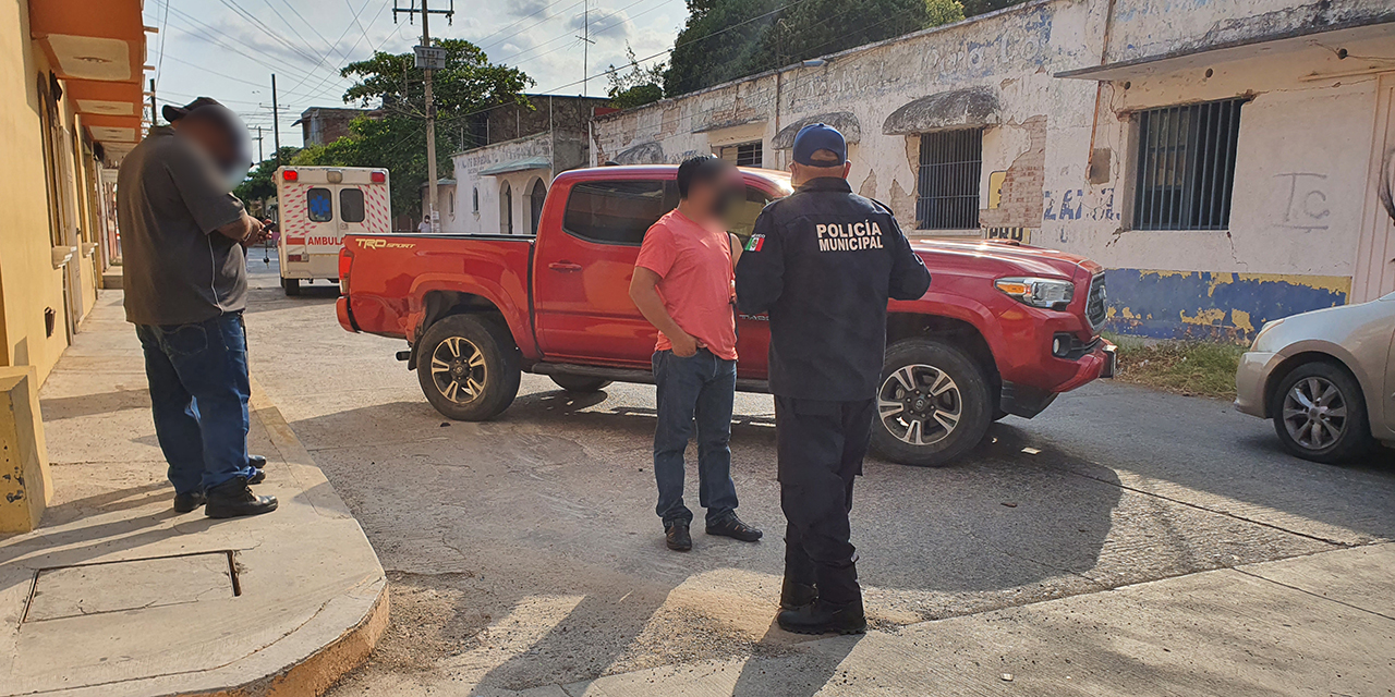 Choca, huye y lo atrapan en Ixtepec | El Imparcial de Oaxaca Choca, huye y lo atrapan en Ixtepec | El Imparcial de Oaxaca