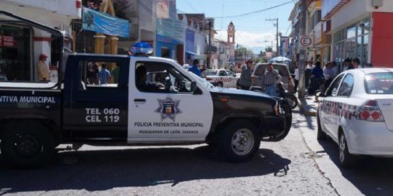 Falla mecánica ocasiona un accidente en Huajuapan | El Imparcial de Oaxaca