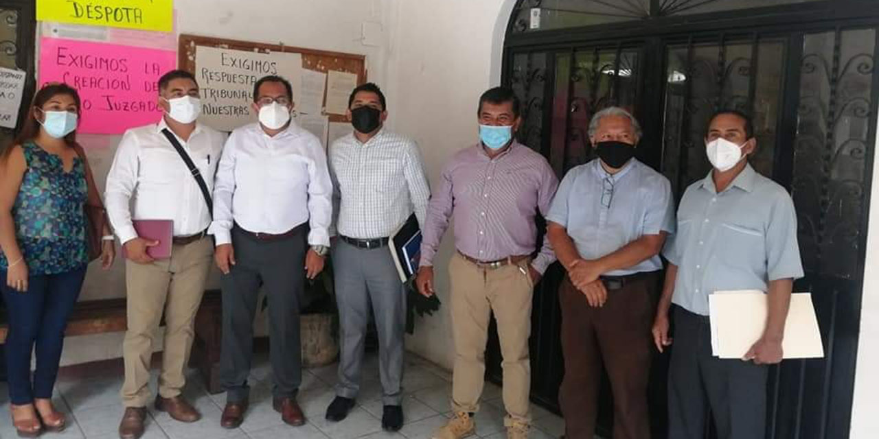 Abogados del Istmo exigen habilitación de juzgado | El Imparcial de Oaxaca Abogados del Istmo exigen habilitación de juzgado | El Imparcial de Oaxaca
