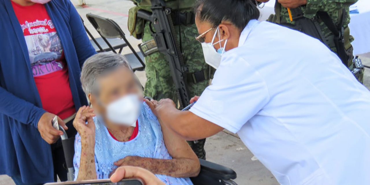 Vacunarán a maestros de Oaxaca del 28 de  abril al 4 de mayo | El Imparcial de Oaxaca