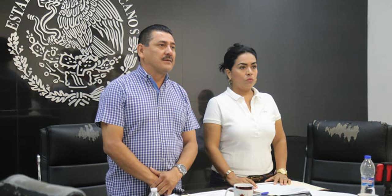 Atecas se burla de su cabildo una vez más