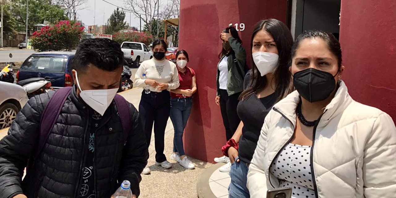 Jóvenes de Morena reclaman su pago | El Imparcial de Oaxaca Jóvenes de Morena reclaman su pago | El Imparcial de Oaxaca