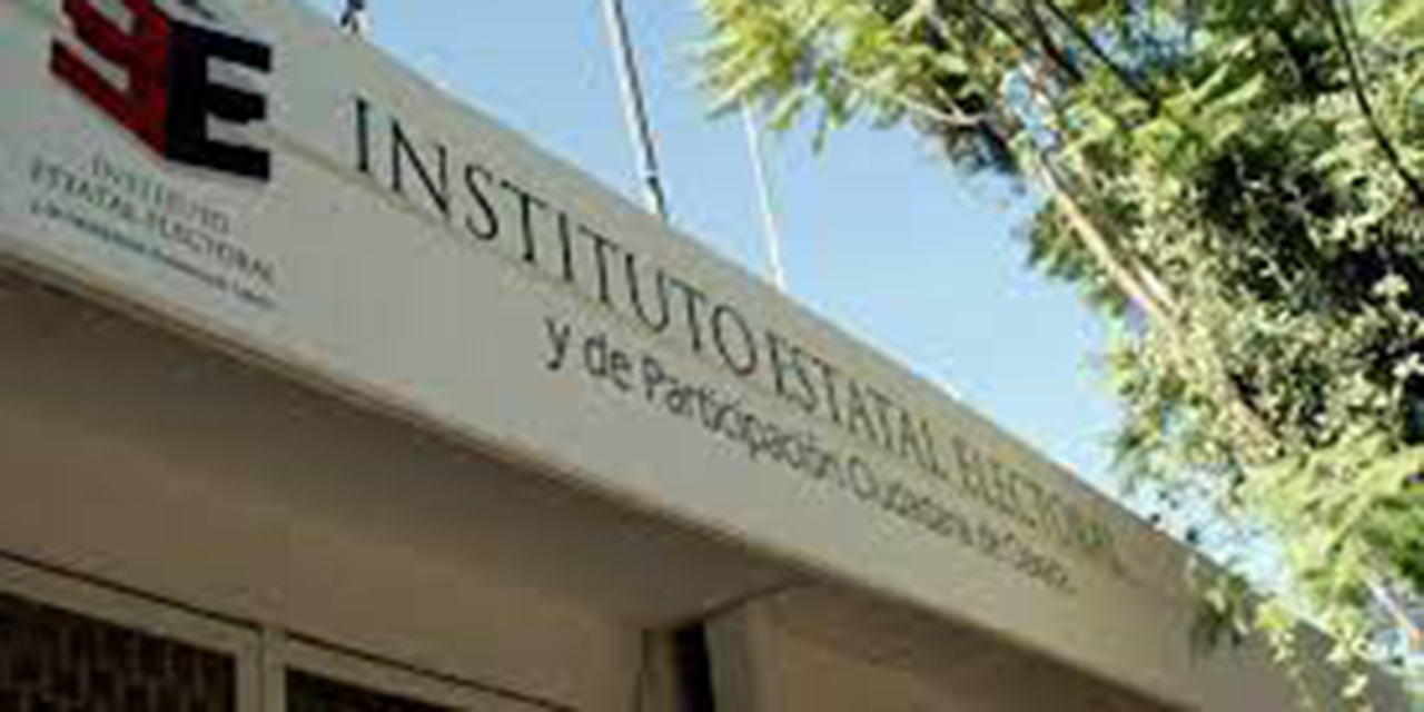 IEEPCO analiza candidaturas locales