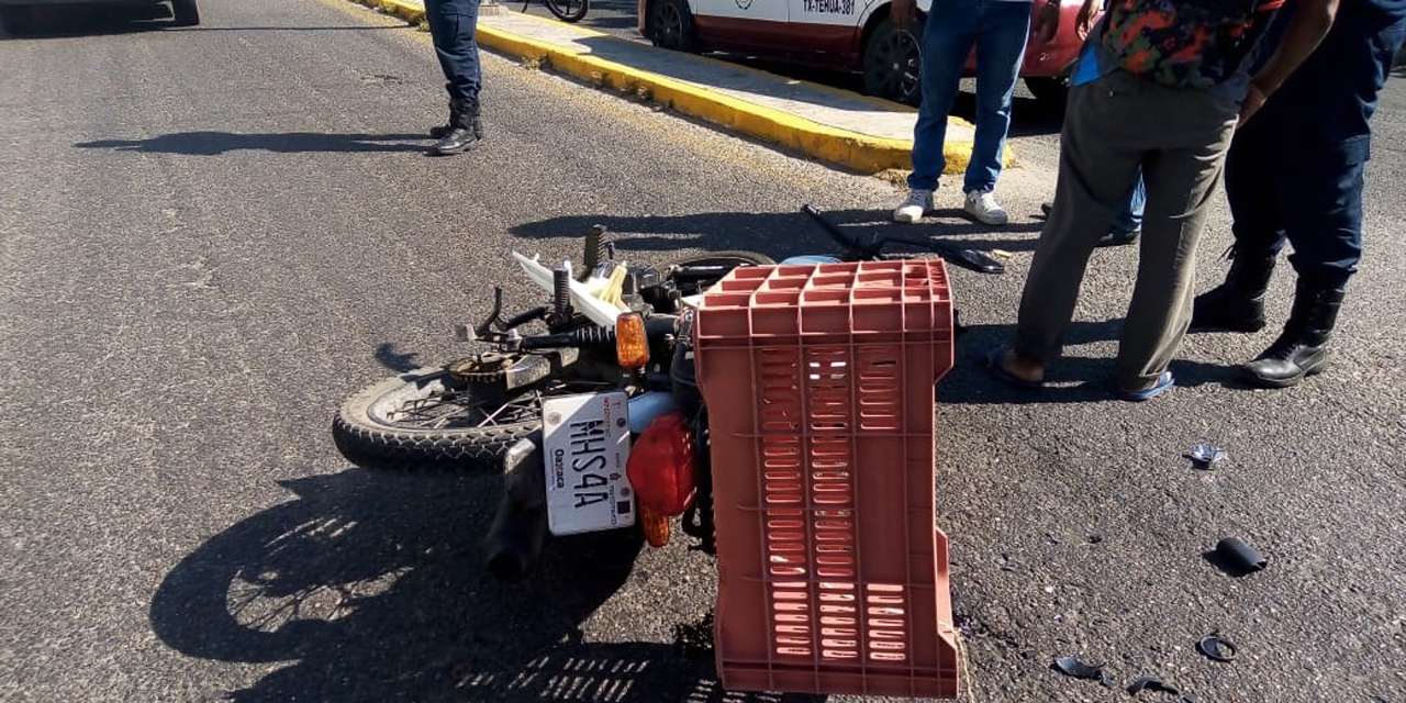 Taxi embiste a motociclista | El Imparcial de Oaxaca