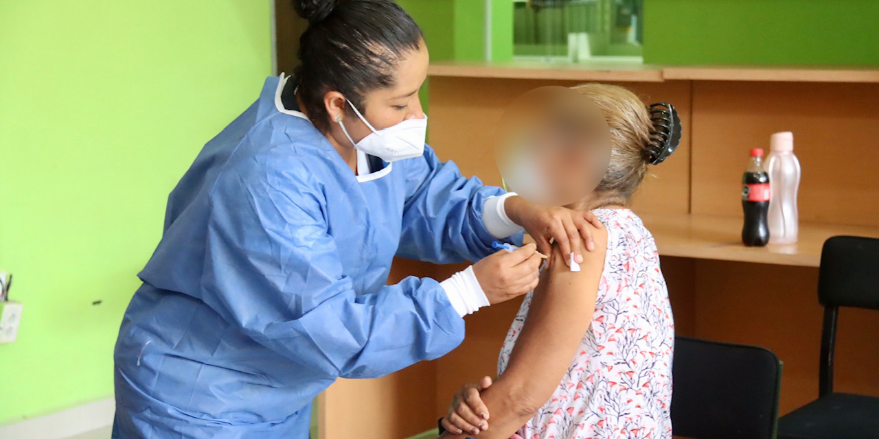 Aceleran aplicación de vacunas en Oaxaca en el segundo día | El Imparcial de Oaxaca