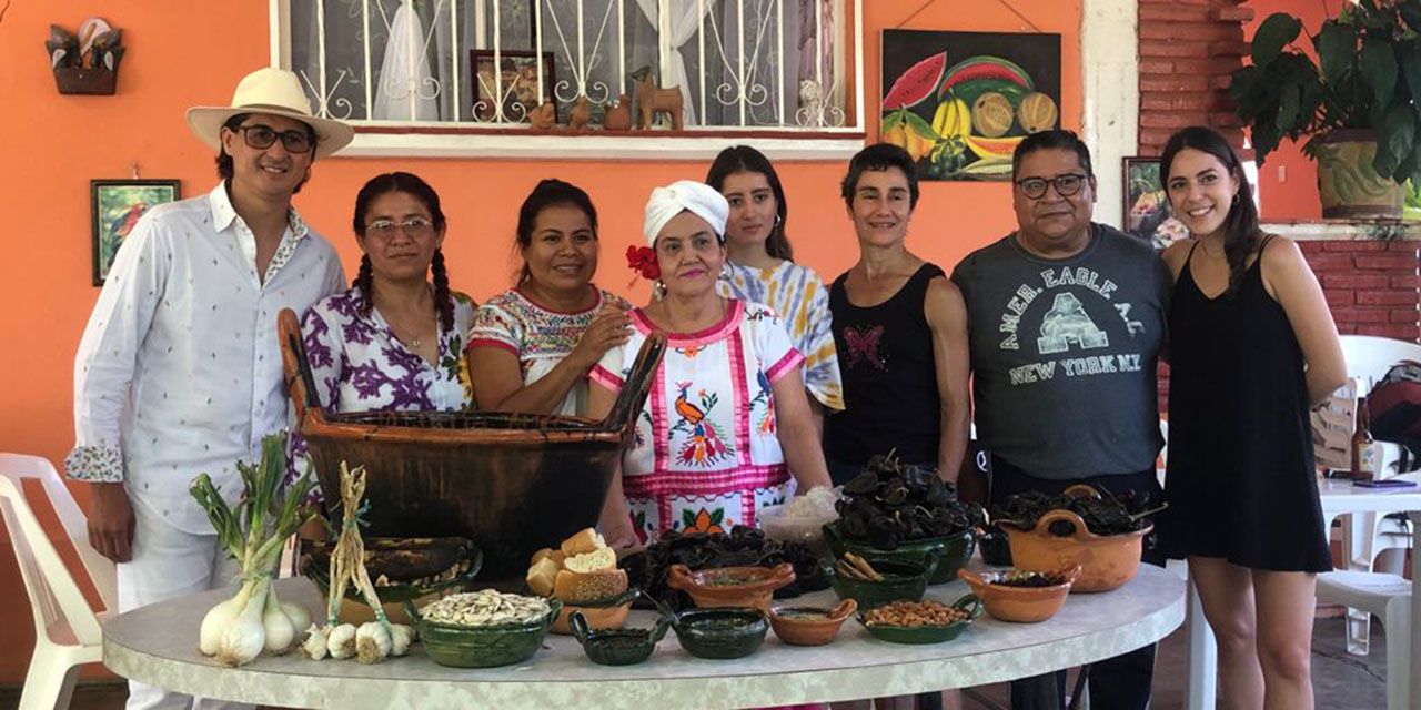 Cocinera tradicional de Cuicatlán da clases sobre el preparado de platillos | El Imparcial de Oaxaca
