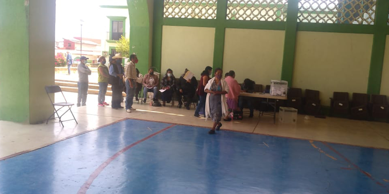 Realizan elección en Concepción Pápalo | El Imparcial de Oaxaca