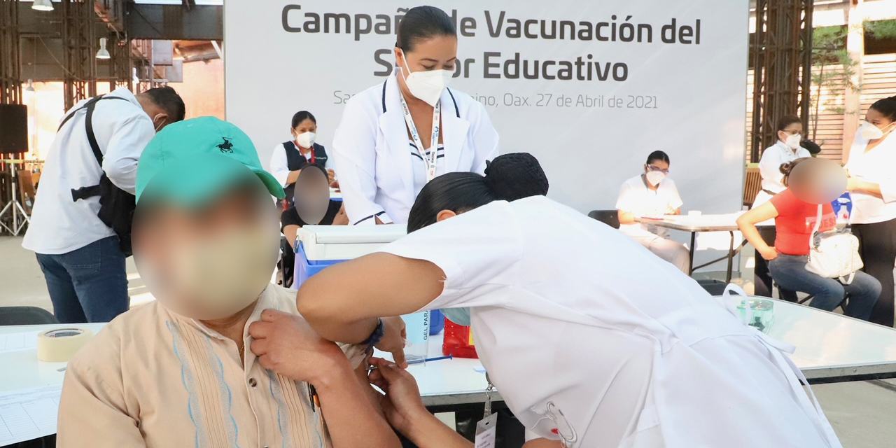 Vacunan contra Covid-19 a 98% de personal docente | El Imparcial de Oaxaca