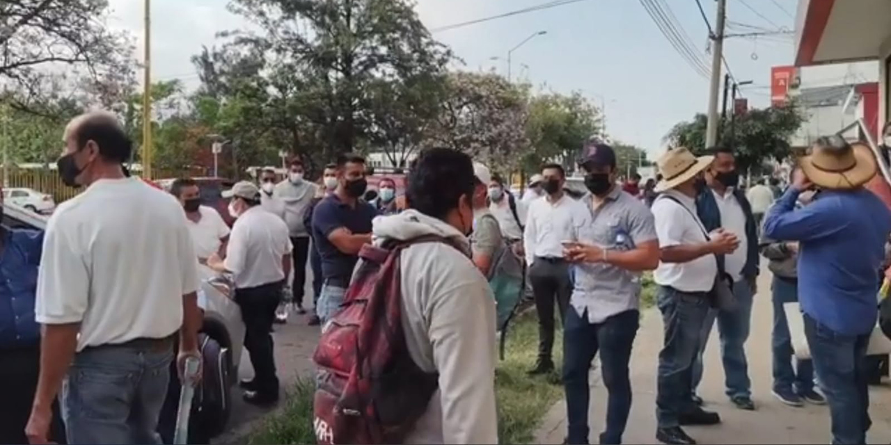 Directores mixtecos del IEEBO exigen pago de retroactivos | El Imparcial de Oaxaca