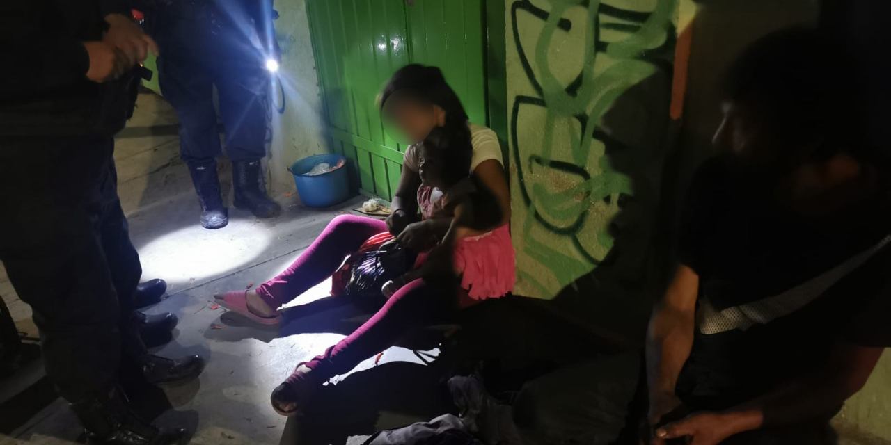 Mujer se drogaba con su hija en brazos | El Imparcial de Oaxaca Mujer se drogaba con su hija en brazos | El Imparcial de Oaxaca