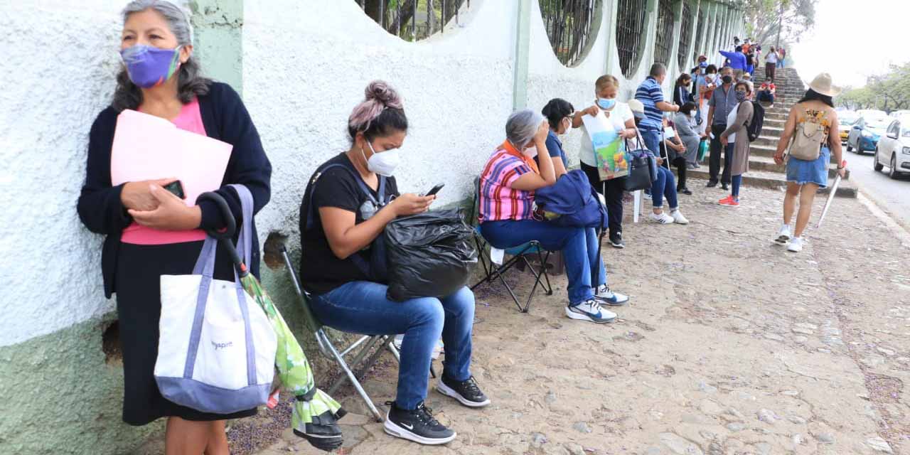 Inicia vacunación para personas de 50 a 59 años | El Imparcial de Oaxaca