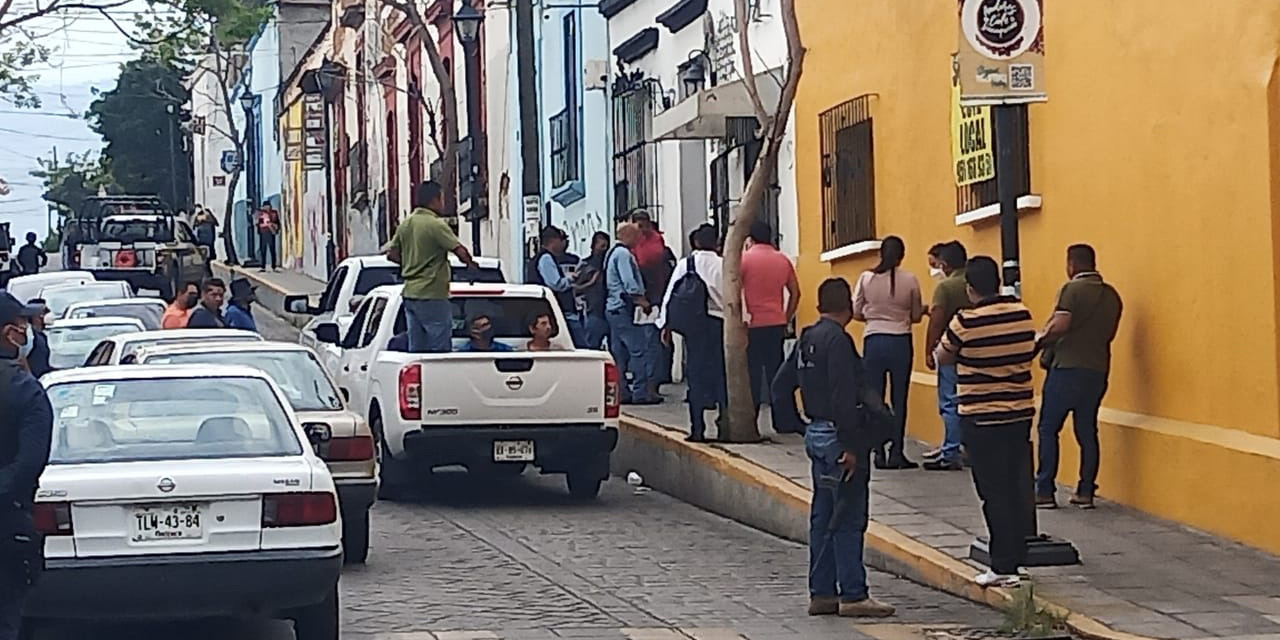 Les achacan despojo en el Centro Histórico