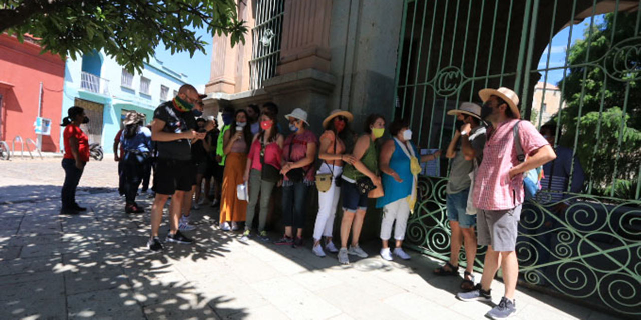 Reabre el Etnobotánico; capacidad rebasada provoca caos e ira de visitantes | El Imparcial de Oaxaca